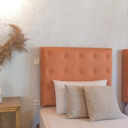 Theodora View Polimnia *