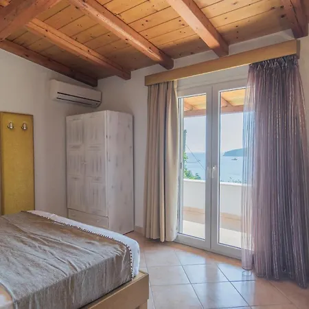 Theodora View Polimnia 펜션